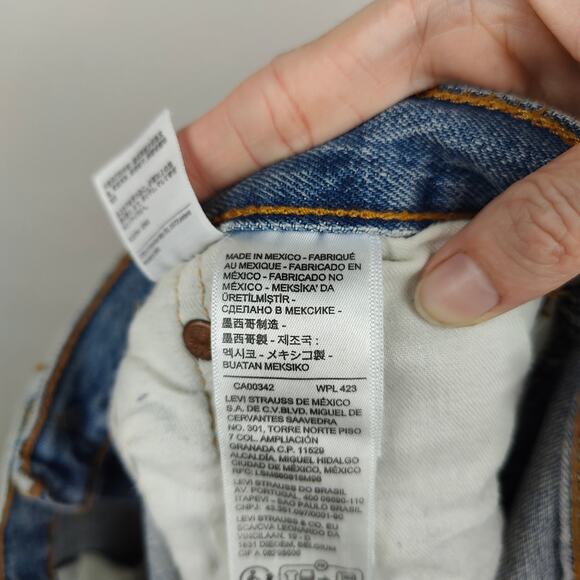 Levi's 501 Mens 34x30‎ Medium Wash Straight Fit Relaxed Casual - Picture 7 of 10